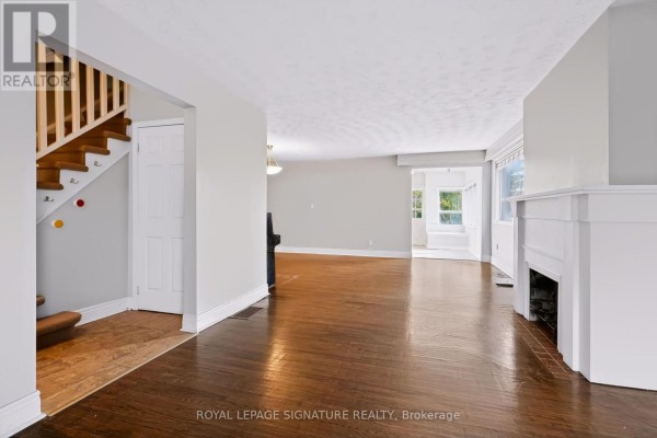 Pantry - 395 Glenholme Avenue, Toronto, ON M6E3E6 Photo 4