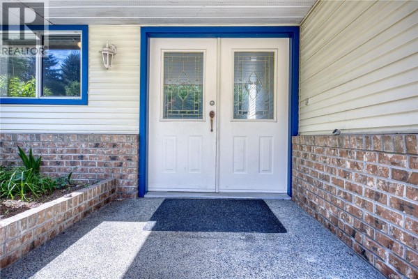 Laundry room - 395 Woodley Rd, Ladysmith, BC V9G1Y2 Photo 4