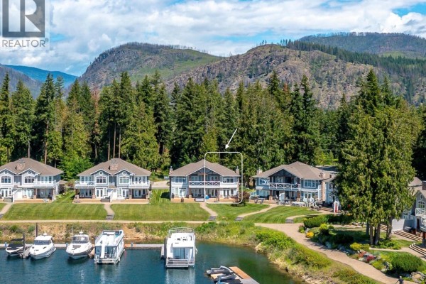 3950 Express Point Road Unit# 13, Scotch Creek, BC, photo 2