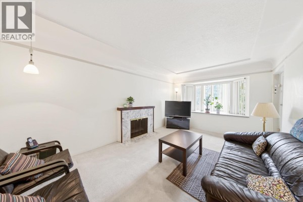 3950 Laurel Street, Vancouver, BC, photo 2