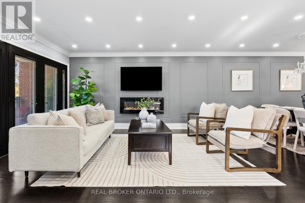 Family room - 3952 Bishopstoke Lane, Mississauga, ON L4Z1J2 Photo 3