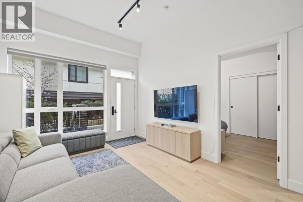 3958 Dumfries Street, Vancouver, BC V5N0J1 Photo 5