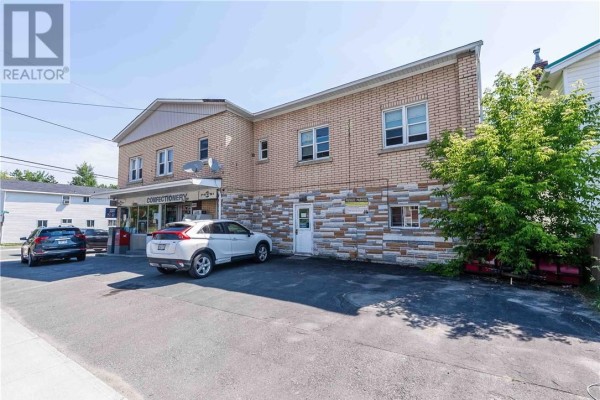 396-400 Melvin Avenue, Sudbury, ON P3C4X3 Photo 3