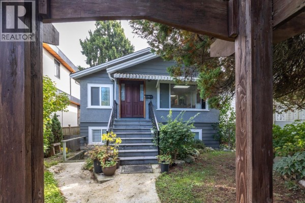 3960 Nootka Street, Vancouver, BC V5R2C9 Photo 2