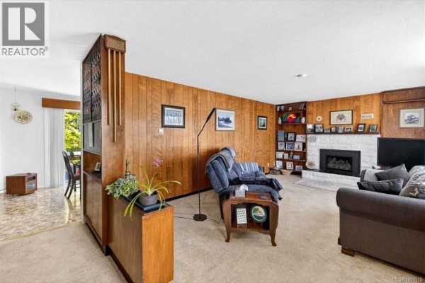 3962 Bruce St, Port Alberni, BC, photo 2