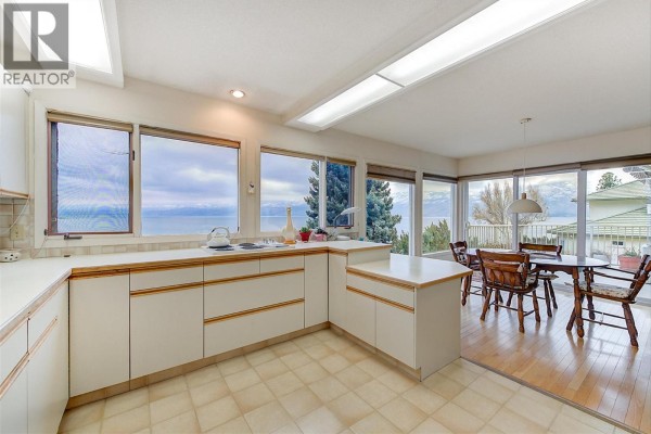 Bedroom - 3963 Angus Drive, West Kelowna, BC V4T2K1 Photo 5
