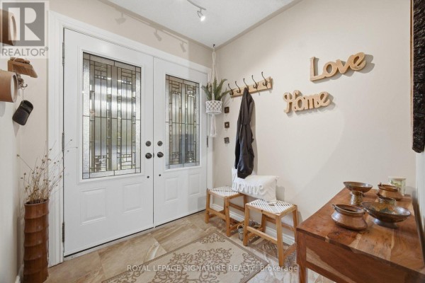 Family room - 3965 Zenith Court, Mississauga, ON L5N7H7 Photo 5