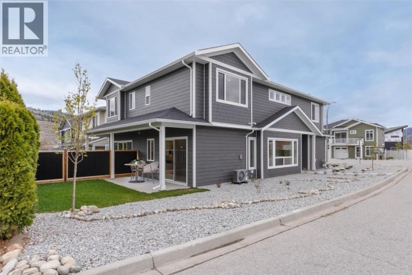 Den - 397 Chardonnay Avenue, Oliver, BC V0H1T4 Photo 4