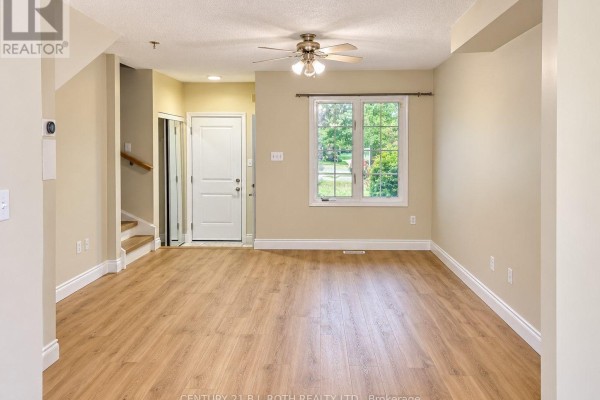 Primary Bedroom - 397 Ferndale Drive S, Barrie, ON L4N0M1 Photo 3