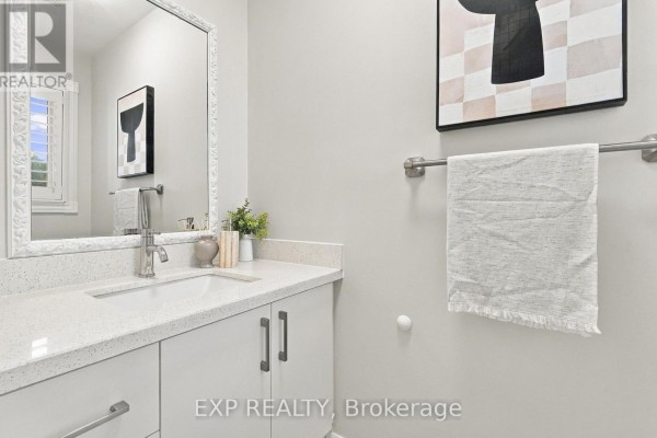 Bedroom 2 - 3976 Mcdowell Drive, Mississauga, ON L5M6P4 Photo 5