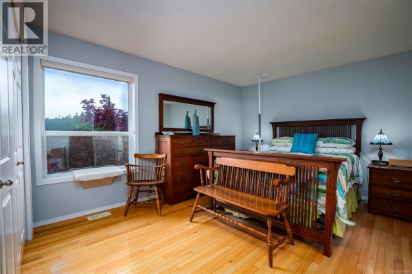 Kitchen - 3978 Merlin St, Nanaimo, BC V9T6B9 Photo 4