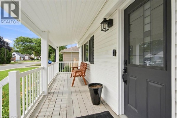 Recreation room - 398 East 38th Street, Hamilton, ON L8V4G6 Photo 4