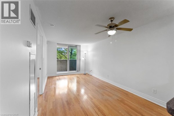 Dining room - 398 Eglinton Avenue E Unit# 308, Toronto, ON M4P3H8 Photo 4