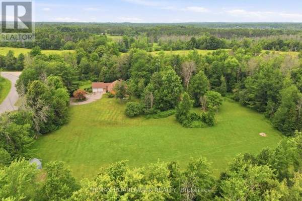 398 Mccann Road, Beckwith, ON K7C0T8 Photo 2