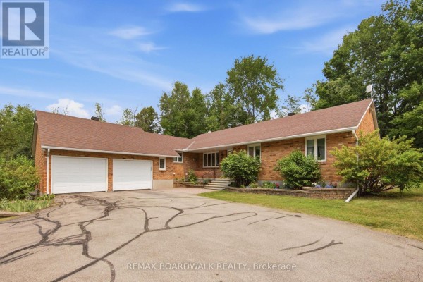 398 Mccann Road, Beckwith, ON K7C0T8 Photo 3