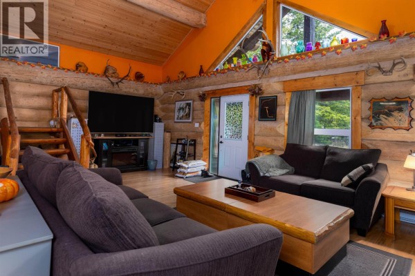 3981 Dobbie Street, Terrace, BC, photo 3