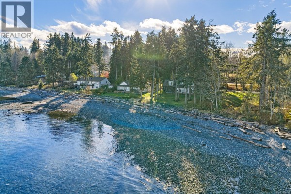 3983 Appian Way, Campbell River, BC V9H1G3 Photo 4