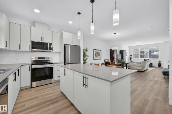 3983 Wren Loop Nw, Edmonton