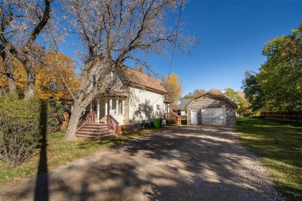 399 Central Avenue, Ste Anne