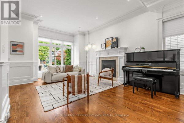 399 Fairlawn Avenue, Toronto, ON, photo 3