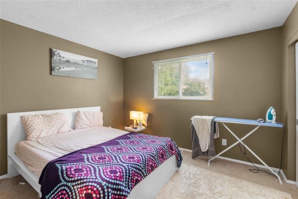 Eat in kitchen - 399 Houde Drive, Winnipeg, MB R3V1C7 Photo 5