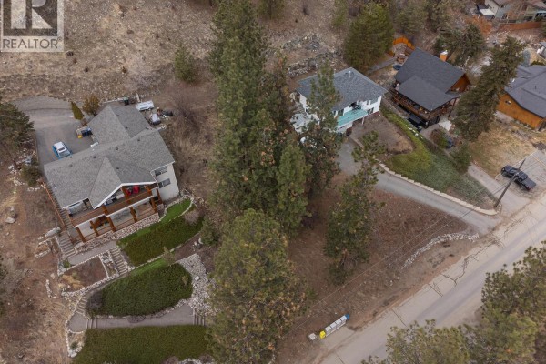 3993 Ponderosa Place, Peachland, BC, photo 3