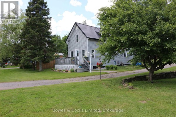 Kitchen - 3994 County Road 620, North Kawartha, ON K0L1A0 Photo 2