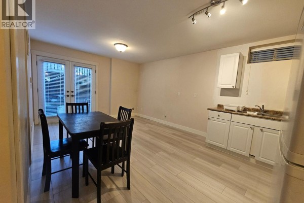 39xx Burke St, Burnaby, BC V5H1A6 Photo 2