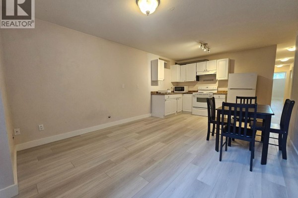 39xx Burke St, Burnaby, BC V5H1A6 Photo 3