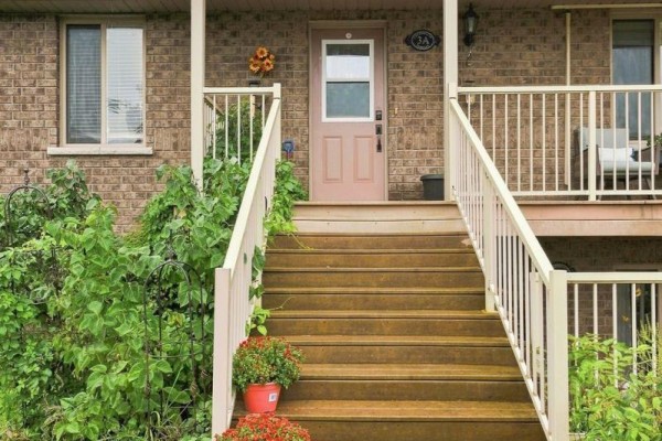 3a - 37 Lakebreeze Court, Prince Edward County, ON, photo 2