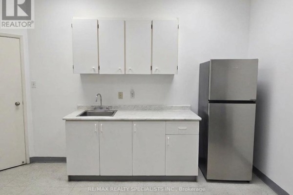 3b And 4 - 230 Nantucket Boulevard, Toronto, ON M1P2N9 Photo 2