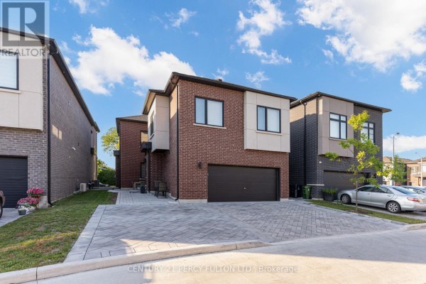 Living room - 3b Norbury Crescent, Toronto, ON M1P3J7 Photo 3