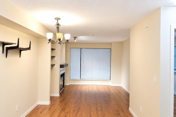 3f 10866 City Parkway, Surrey, BC, photo 3
