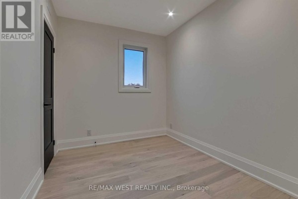 3rd - 201 Cedric Avenue, Toronto, ON M6C3X7 Photo 5