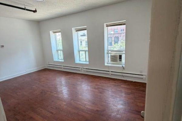 3rd Floor - 214 Queen Street W, Toronto, ON M5V1Z2 Photo 4