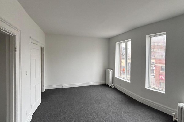 Bedroom - 3rd Floor - 563 Bloor Street W, Toronto, ON M5S1Y6 Photo 3