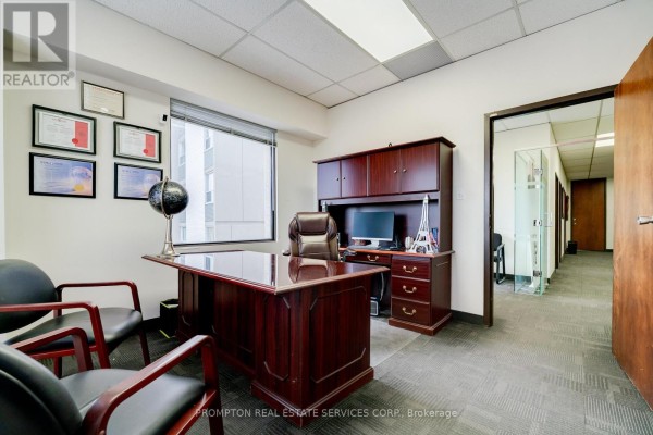 3rd Floor - 6075 Yonge Street, Toronto, ON M2M3W2 Photo 4