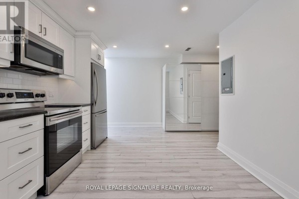 3rd Lvl - 995 Bloor Street W, Toronto, ON M6H1M1 Photo 2