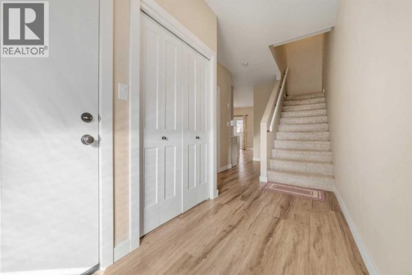 Eat in kitchen - 4, 1600 Stafford Drive N, Lethbridge, AB T1H7G8 Photo 3