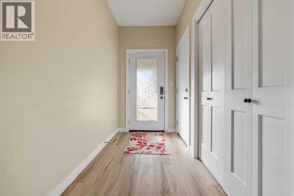 2pc Bathroom - 4, 1600 Stafford Drive N, Lethbridge, AB T1H7G8 Photo 4