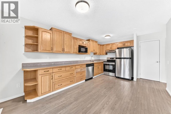 Primary Bedroom - 4, 2323 Oakmoor Drive Sw, Calgary, AB T2V4T2 Photo 4