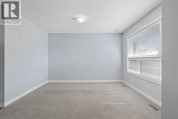Dining room - 4, 237 Silkstone Road W, Lethbridge, AB T1J4J9 Photo 2