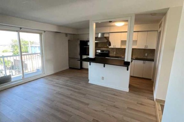 4, 3726 Centre Street Ne, Calgary, AB, photo 3