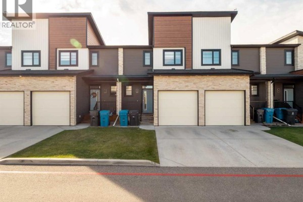 Townhouse for sale at 4, 450 Highlands Boulevard W, Lethbridge, AB - MLS® qZqVLD