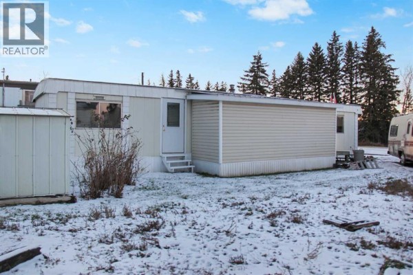 Bedroom - 4, 4504 41 Street, Camrose, AB T4V4K4 Photo 5