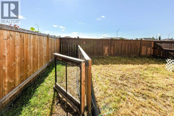 Primary Bedroom - 4, 6802 50 Avenue, Camrose, AB T4V5C7 Photo 4