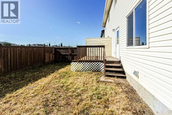 Bedroom - 4, 6802 50 Avenue, Camrose, AB T4V5C7 Photo 5