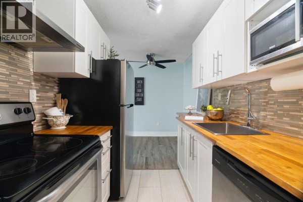 Kitchen - 4, 930 Royal Avenue Sw, Calgary, AB T2T0L5 Photo 5