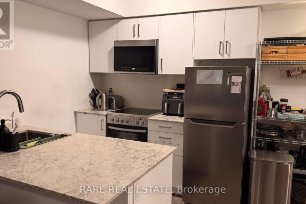 4 - 10 Marquette Avenue, Toronto, ON M6A0E1 Photo 5