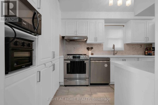 Dining room - #4 - 1055 Central Park Boulevard N, Oshawa, ON L1G7M4 Photo 3